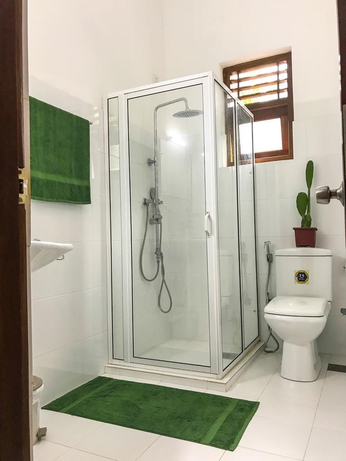 Bed & Bicycle Hostel Dehiwala-Mount Lavinia Luaran gambar