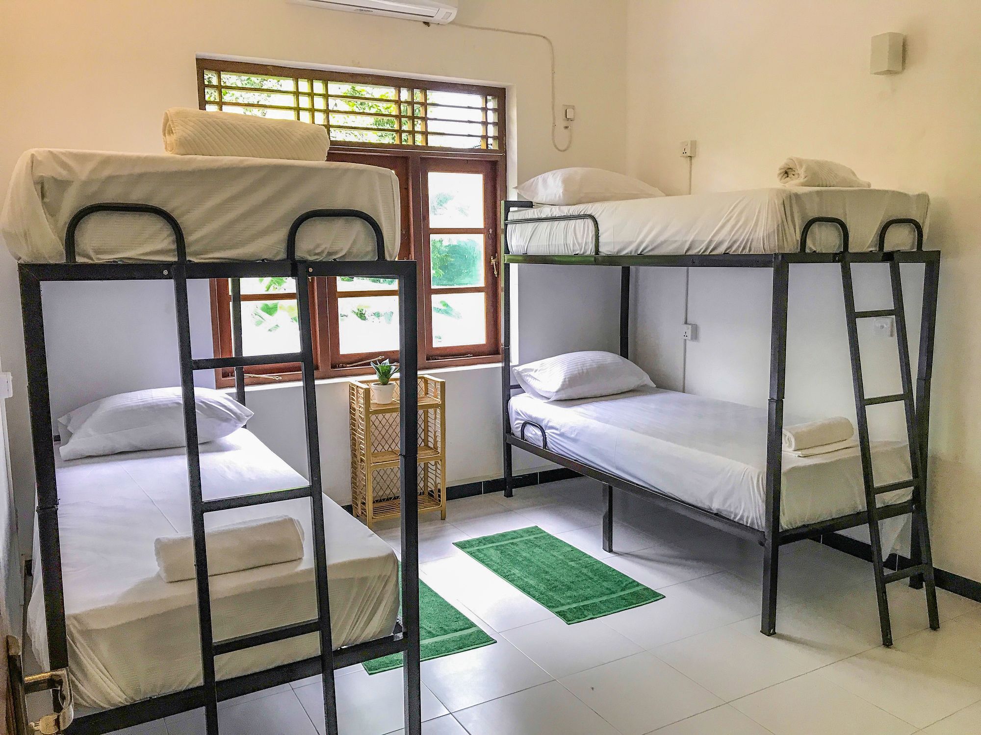 Bed & Bicycle Hostel Dehiwala-Mount Lavinia Luaran gambar